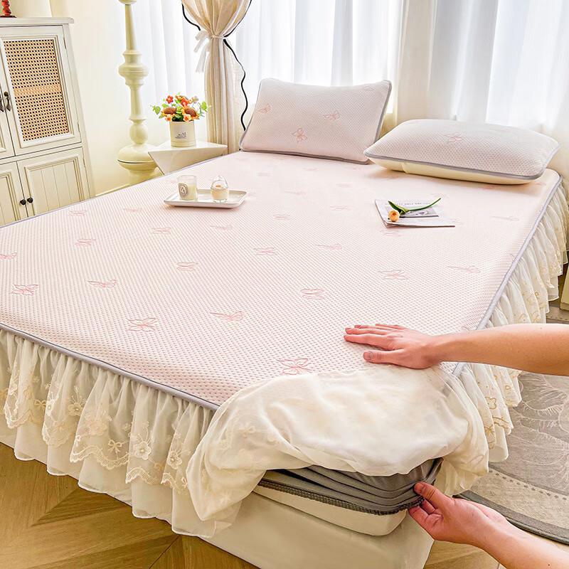 Yuanzu Lace Ice Silk Cooling Mat 3-Piece Bed Skirt Set
