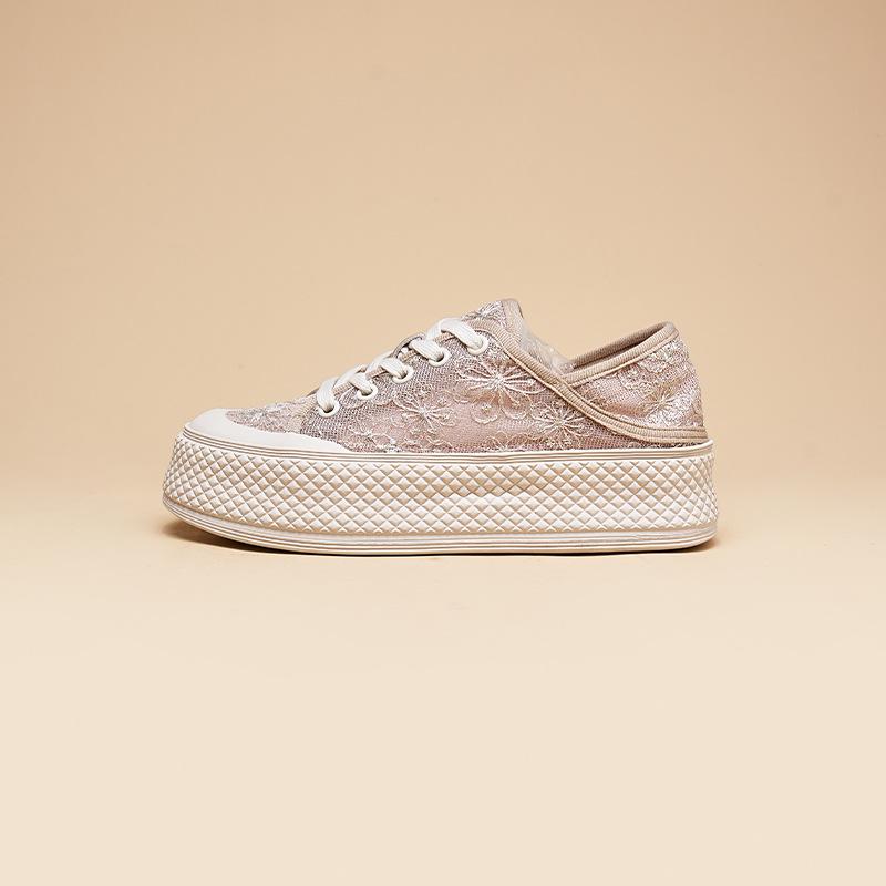 

Xiaoxiangfeng lace mesh two wear fisherman shoes women s 2025 summer new thin breathable versatile little white shoes board shoes 40 хаки