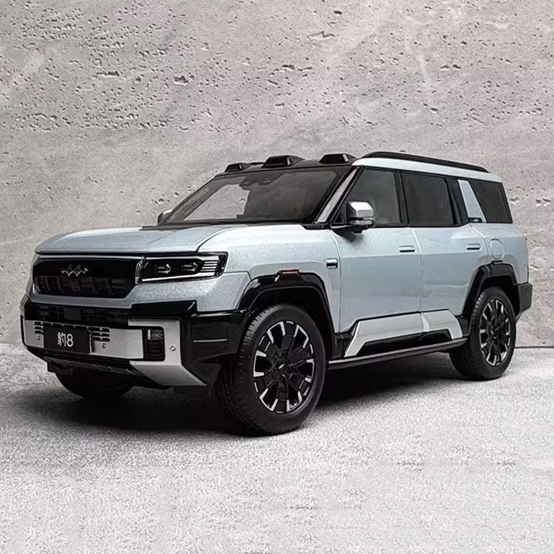 Original equation Leopard 8 car model Leopard 8 SUV 1:18 off-road vehicle alloy car model collection