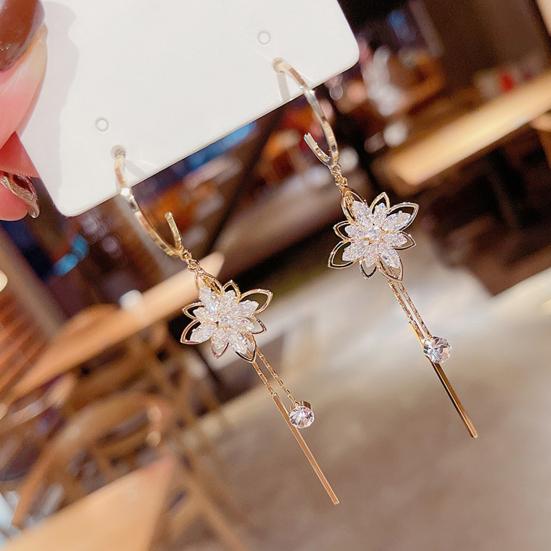Yousheng 1 Pair Dangle Earrings Flower Hollow Jewelry Faux Crystal Fringe Drop Earrings Birthday Gifts