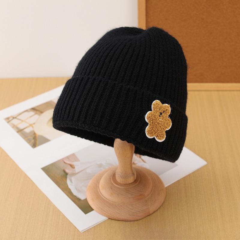 Niedliche Bären-Wollmützen im koreanischen Stil mit Etiketten für Herbst und Winter, plüschige und verdickte warme Strickmützen für Kinder und Kaltwetterhüte