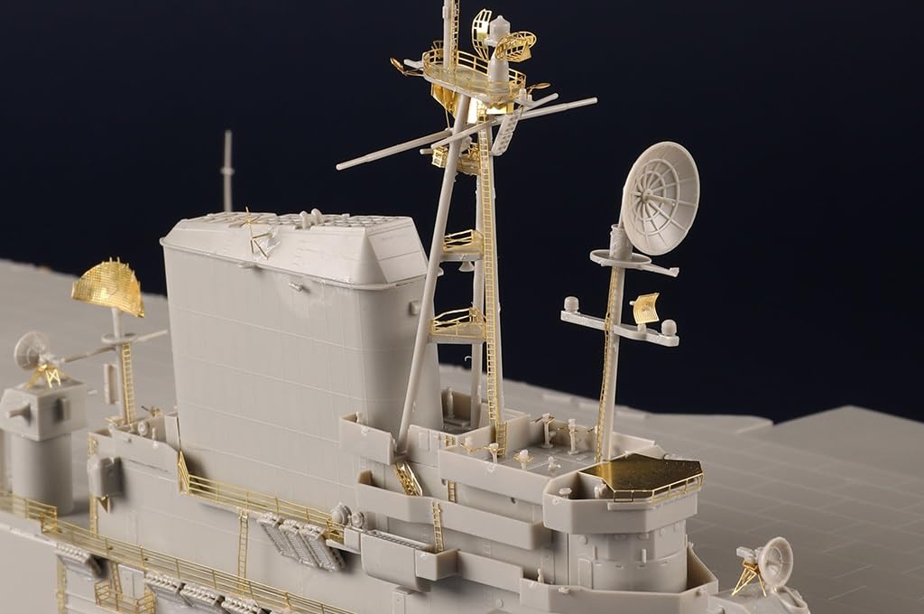 Trumpeter American Aircraft Carrier Midway Plastic Model 05634 1/350 CV-41