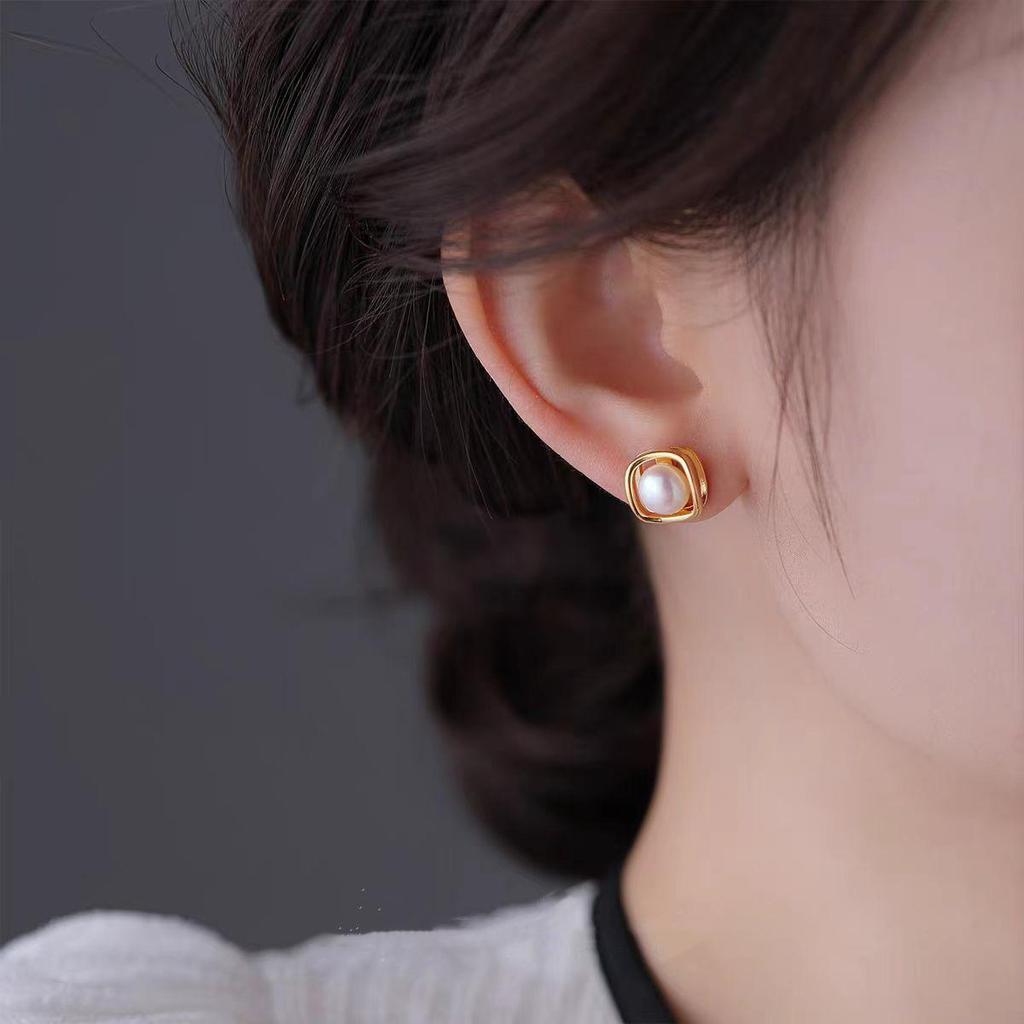 Cercei eleganti cu perle geometrice - Design la modă 2025 pentru femei, versatili și eleganti pentru vară