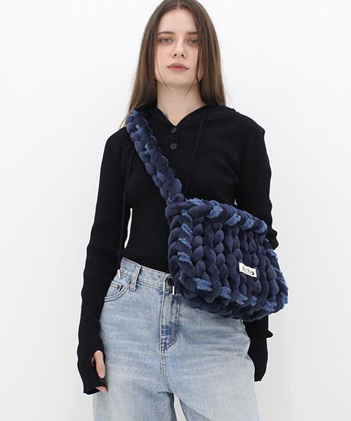 Acho Velvet Denim Bread Crossbody Bag_Navy