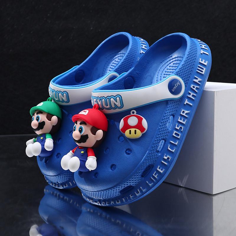 Durable And Breathable Children's Cartoon Hole Shoes For Summer Outdoor Fun