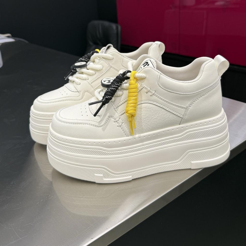 Leather platform white shoes women's 2025 autumn new round head versatile lace-up heightening women's shoes casual sports board shoes