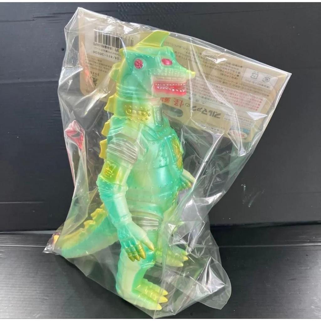 Used Bullmark's Monster SeriesMechagodzilla (phosphorescent green) Appears in Toho Godzilla Soft Vinyl Marusan M1