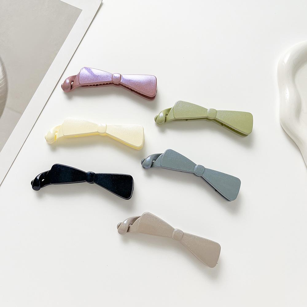 

Bow Banana Big Clip Fine Flash Hair Clips Korean Accessories Ponytail Holder Women синій