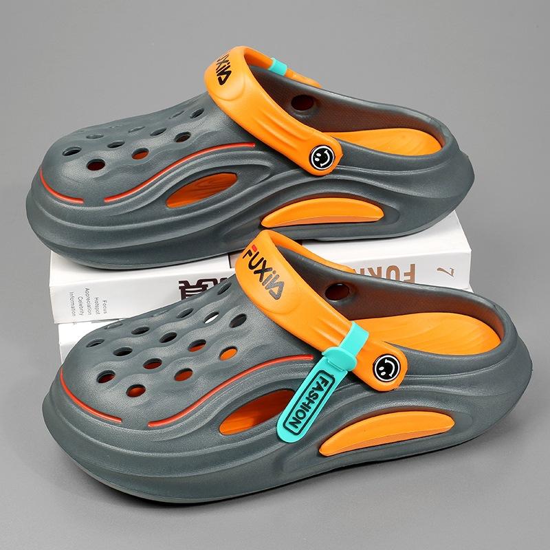 2023 Summer New Outwear Anti-skli og luktbestandig Baotou Cool Slide med føtter som føles myk såle Strandsporttøfler