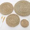 Table Placemat Wear-resistant Handwoven Cattail Grass Placemat Heat Resistant Table Mat for Home Decoration