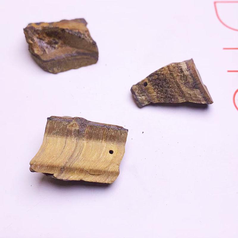 

Подвеска из хрустального гравия с отверстиями - Различные материалы для драгоценных камней - Необычный необработанный камень - Изготовление ювелирных изделий своими руками Tiger s Eye