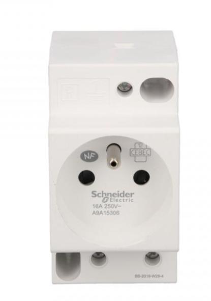 Gniazdo Modułowe 2P+Z 16A 250V Na Szynę Ipc A9A15306