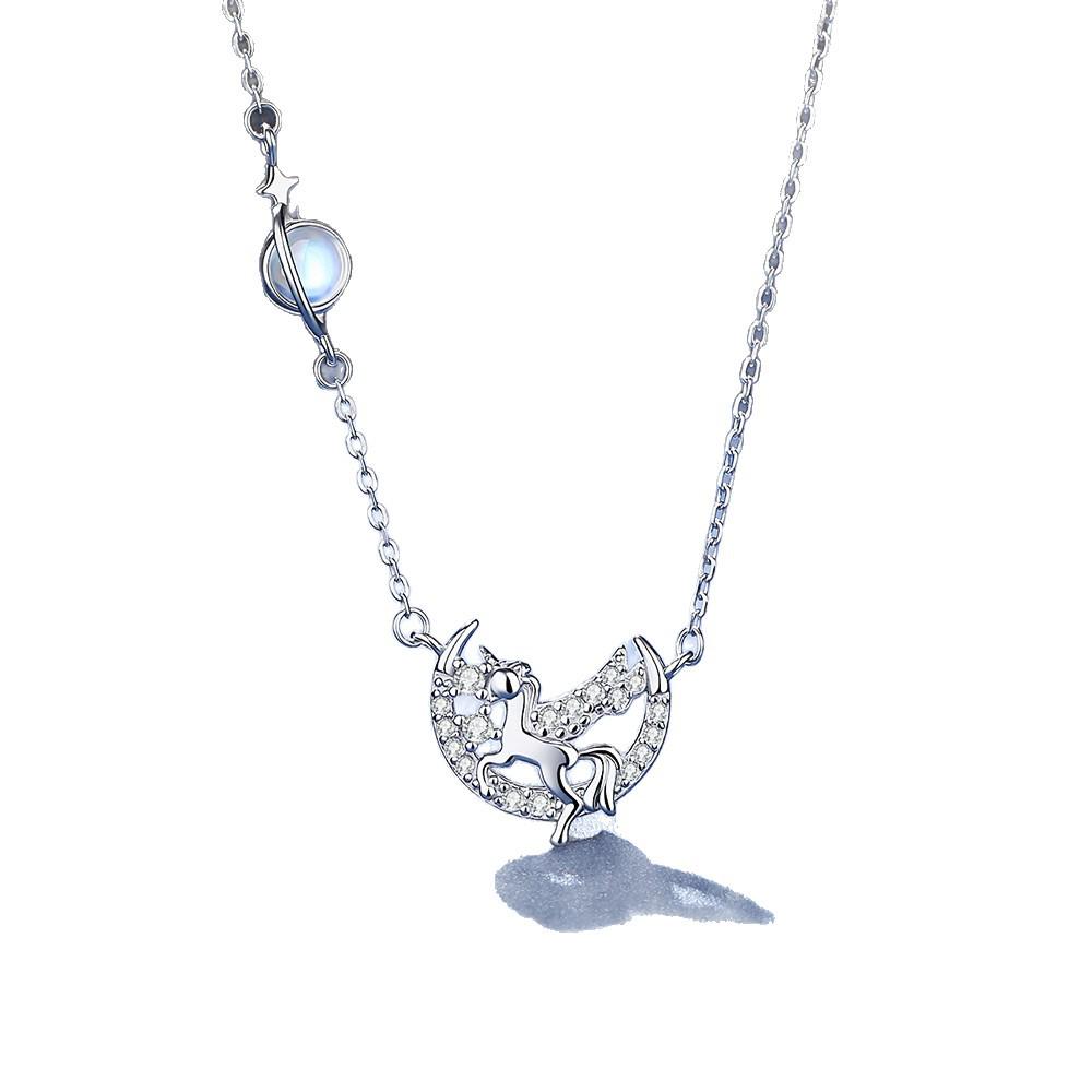 Elegant 925 Sterling Silver Unicorn Necklace with Shiny Zircon for Women – Exquisite Fashion Clavicle Chain.