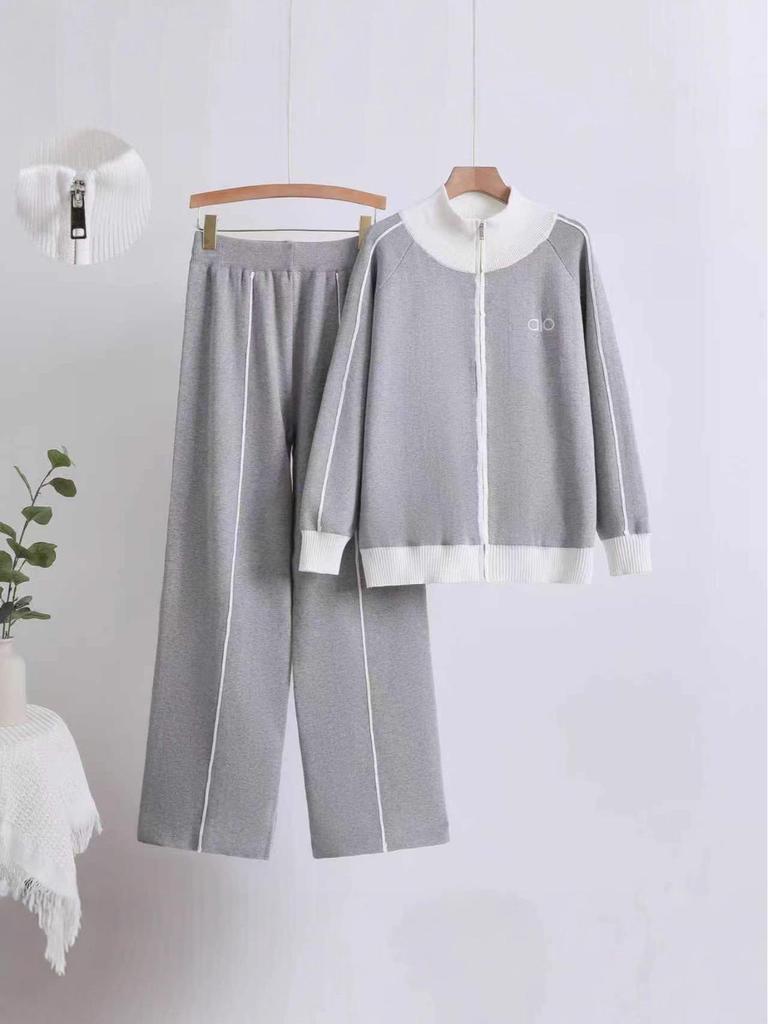Women's Versatile Color-Block Knit Suit: Age-Defying Stand-Collar Jacket & Wide-Leg Pants Set