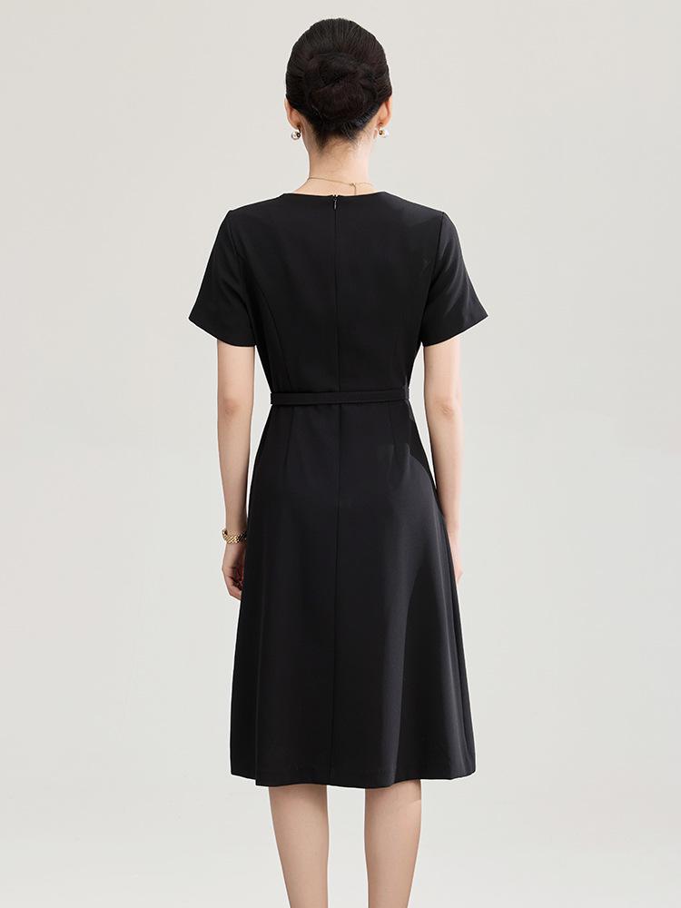 Elegant Slimming Pleated Short Sleeve Waist-Cinching Dress for Spring/Summer