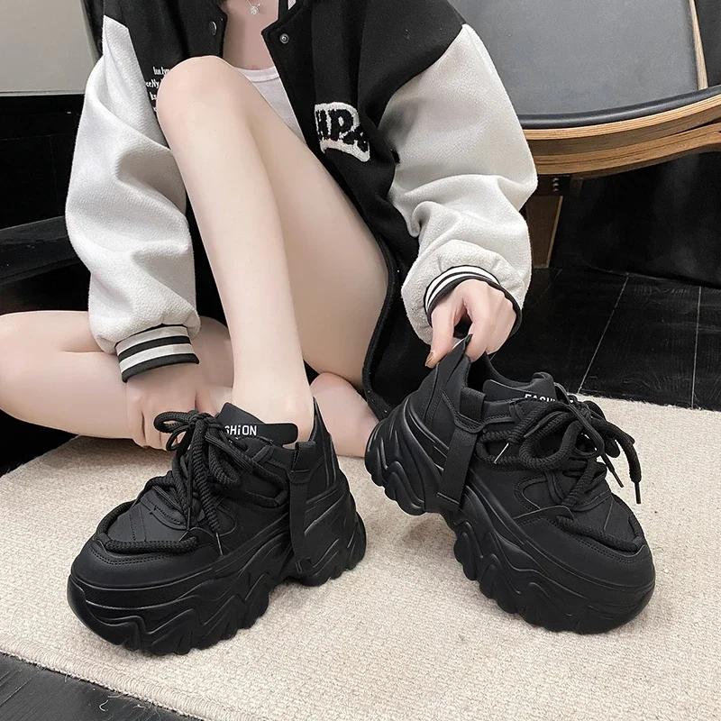 Módní podzimní dámské tenisky Nové prodyšné boty na vysoké platformě Dámské dámské vulkanizované ležérní robustní tenisky Zapatillas Mujer 8CM