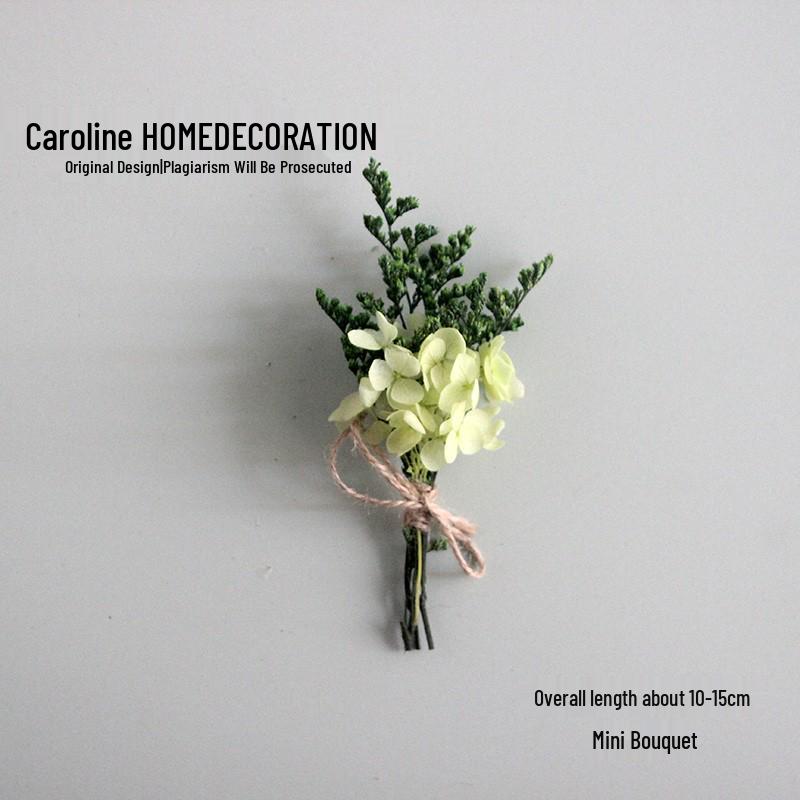 Mini Dried Flower Bouquet: Natural Air-Preserved Flowers Gift Box for DIY Decor and Handmade Ornaments.