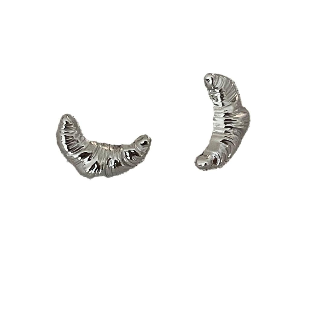 2024 Trendy Metal Crescent Croissant Stud Earrings for Women - Niche Cold Style Design