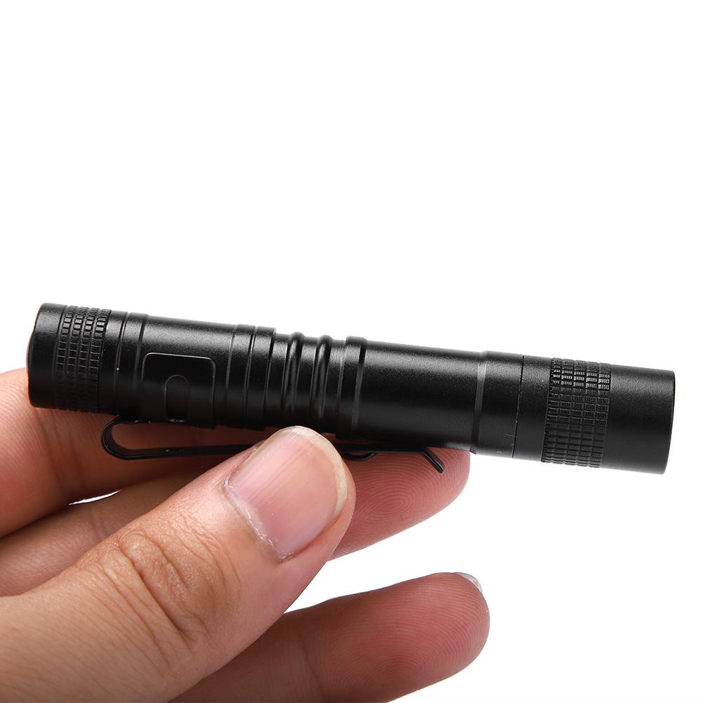Handheld Battery Powered LED Flashlight Light Ket Torch for Outdoor Camping