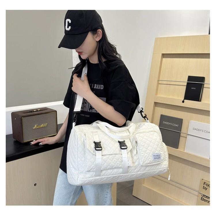 Ielgy Travel Bag Large-Capacity Multifunctional One-Shoulder Sports Gym Bag Simple Portable Messenger Bag