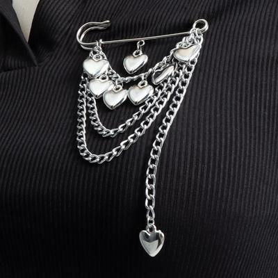 Exaggerated Multiple Tassels Brooches Clothing Accessories Fashion Love Heart Retro Metal Pin Jewelry Accessories