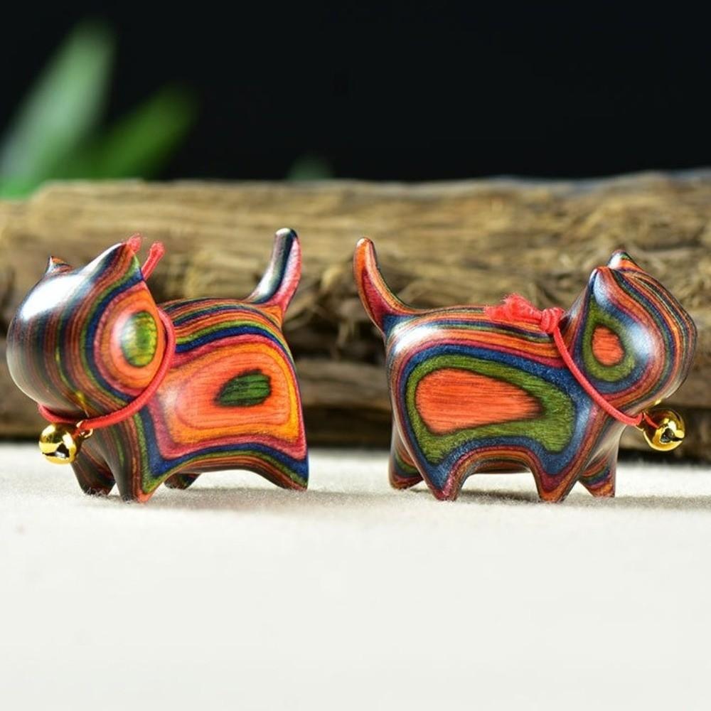 Lovely Natural Texture Wooden Cat Figurine Wood Carving With Bell Cat Ornament Handmade Lucky Cat Ornament Desk Decor