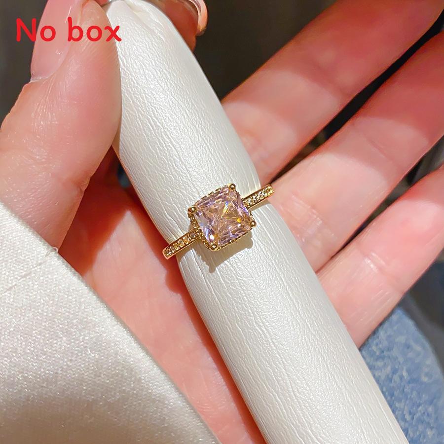 Geometric Square Zircon Goldplated Womens Ring With Minimalist Design For Fashion Jewelry PinkGold