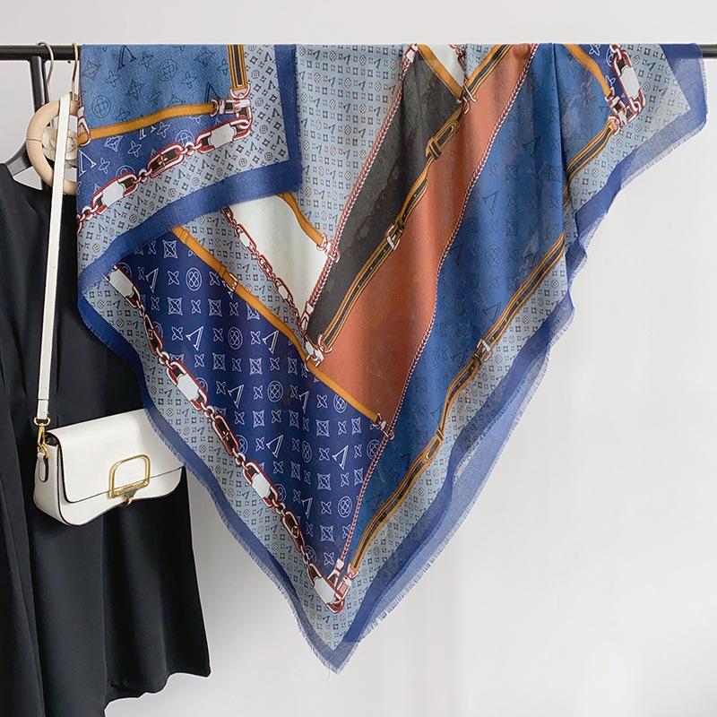 Niche creative multi-element color matching shawl high-end sense mother birthday holiday gift travel photography matching scarf