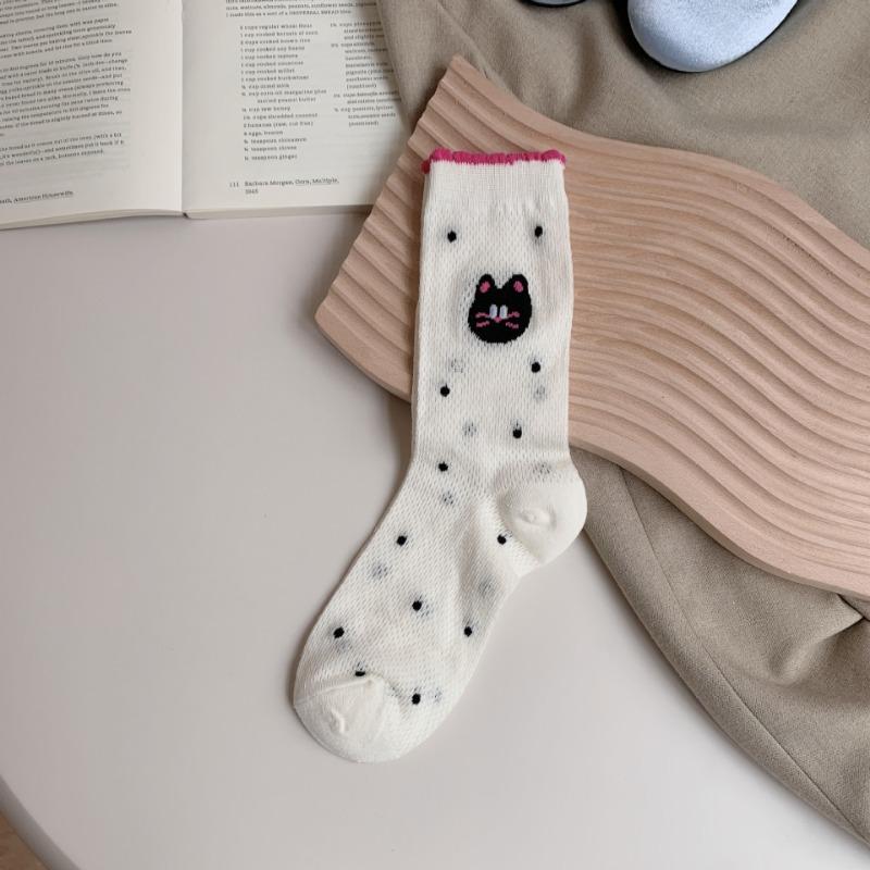 Ladies Spring and Summer Thin New Cartoon Mesh Pure To Wind Tube Stack Socks