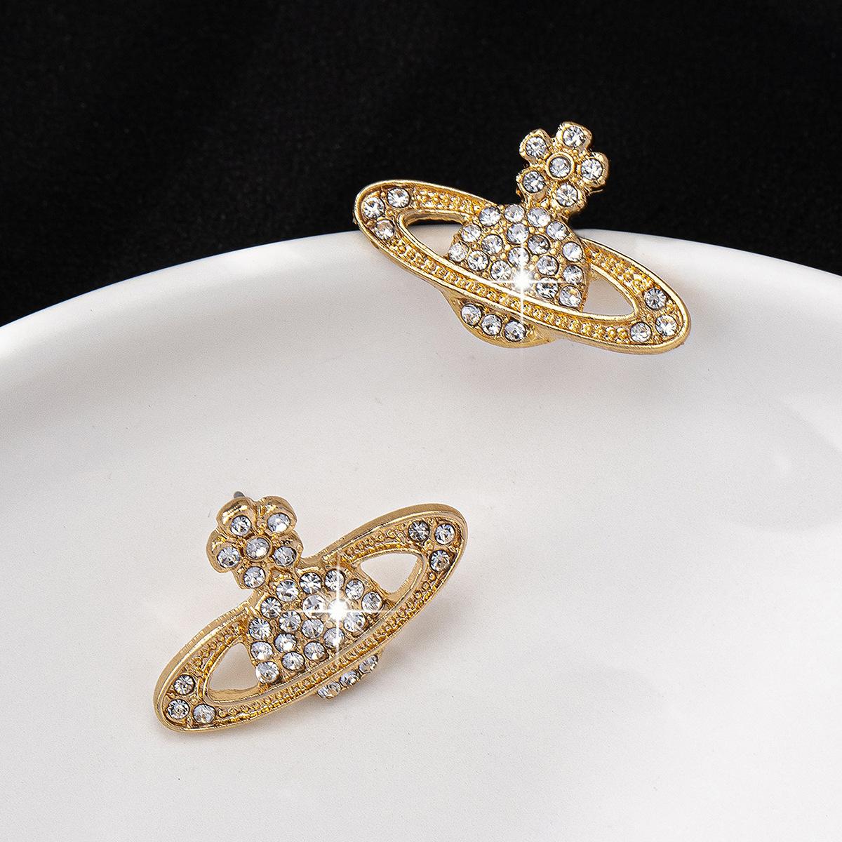 

Kshmir Popular Saturn earrings simple fashion design exquisite retro female hot girls high-end jewelry accessories