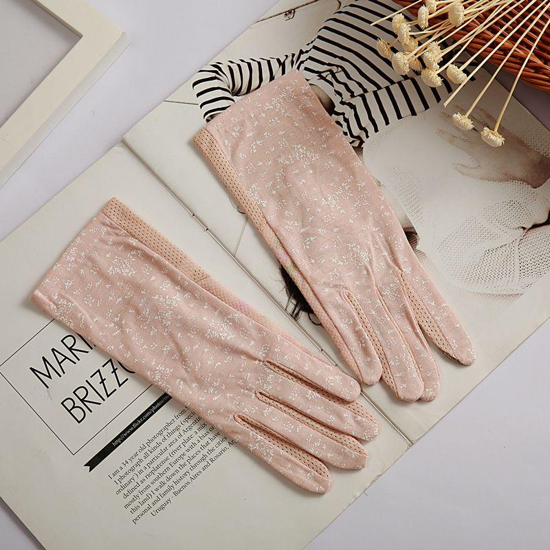

Весенне-летние перчатки для защиты от солнца Женские хлопковые для велоспорта и вождения Защита от УФ-лучей Защита от солнца Тонкие с принтом Нескользящие Короткие Сенсорные Floral Short Tender Powder All yards