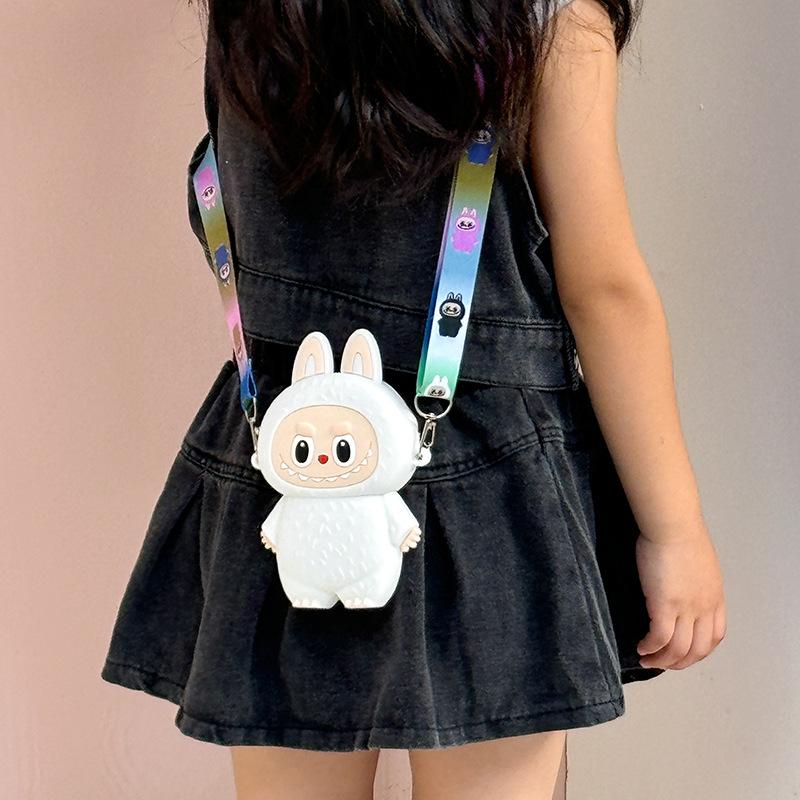 Letní Nové Super Populární Dětské Přebalovací Tašky Roztomilá Kreslená Měkká Silikonová Peněženka na Mince pro Dívku a Chlapce Trendy Makaronková Mini Messenger Taška Dětský Prázdninový Dárek