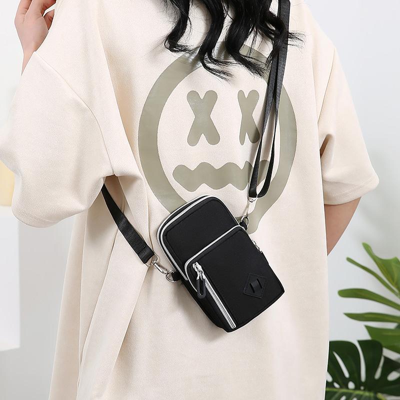 Slim Crossbody Phone Wallet – Water-Resistant Nylon Bag for Women, Adjustable Strap