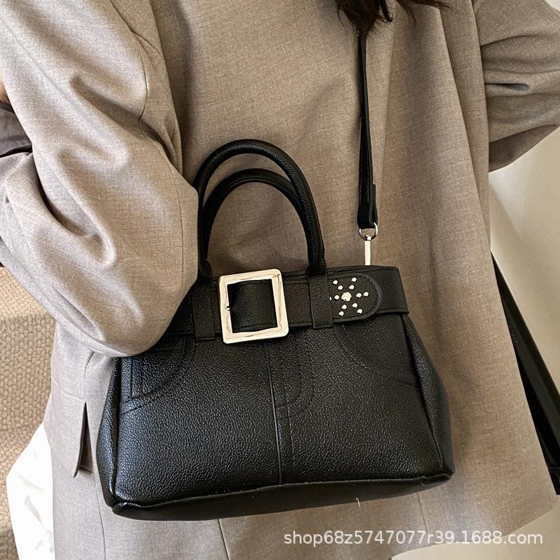 Casual 2025 Fall/Winter New Simple Korean Niche One-Shoulder Crossbody Bag Fashion Trendy Foreign Handbag Women