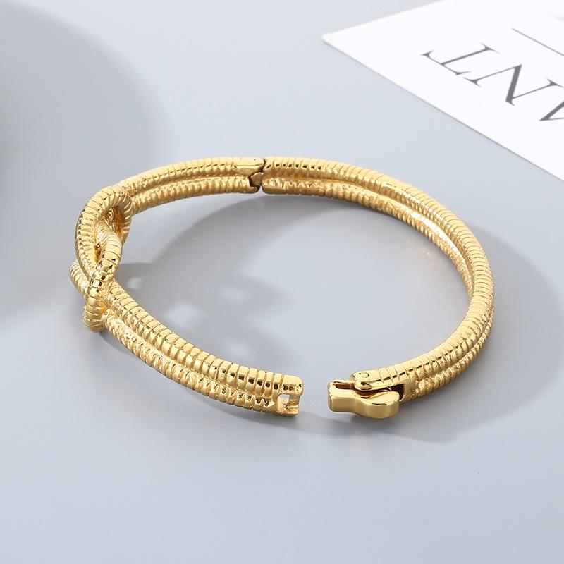 Kalen Round Snake Chain Bangles for Men and Women Gold Color Stainless Steel Jewelry Personal Identity Symbol Accessories