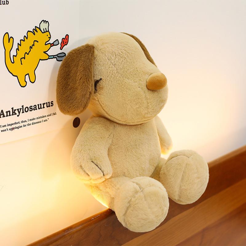 Bambola Snoopy Abbronzata Giocattolo di Peluche Cane Nero Bambola Cucciolo Rilassante Bambola di Pezza
