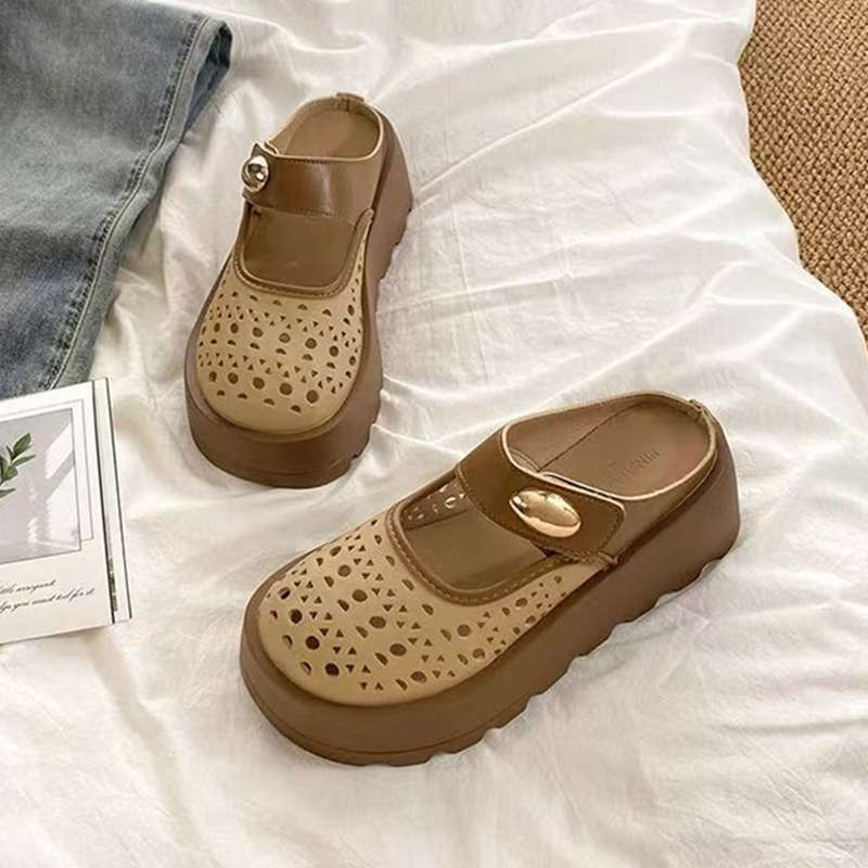 Sandales cool à semelles épaisses et ajourées pour l'été 2025, nouvelles Mary Jane à la mode et respirantes pour sortir, pantoufles demi-tête avec sac