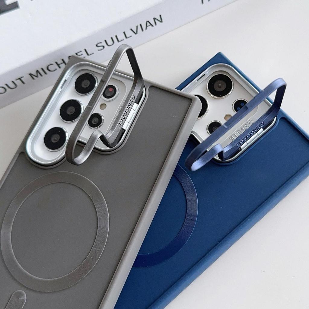 Suitable for Samsung S24ultra Mobile Phone Case Magnetic S23s22ultra Lens Bracket S24plus Protective Case for Men