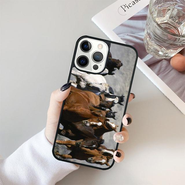 horses Running Phone Case Cover For iPhone 17 Air 15 16e 14 13 11 12 Pro Max Max Plus Back Coque shell