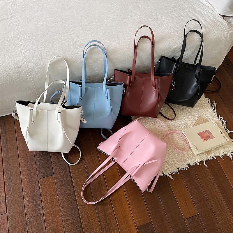 Spring new high-value commuter bag women's fashion commuter large-capacity shoulder oblique span tote bag