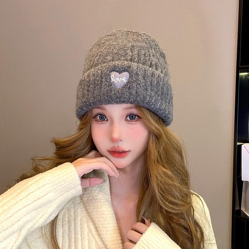 Women's Autumn and Winter New Face Showing Small Wool Hat Encore Red and White Warm and Simple Love Embroidery Knitted Hat