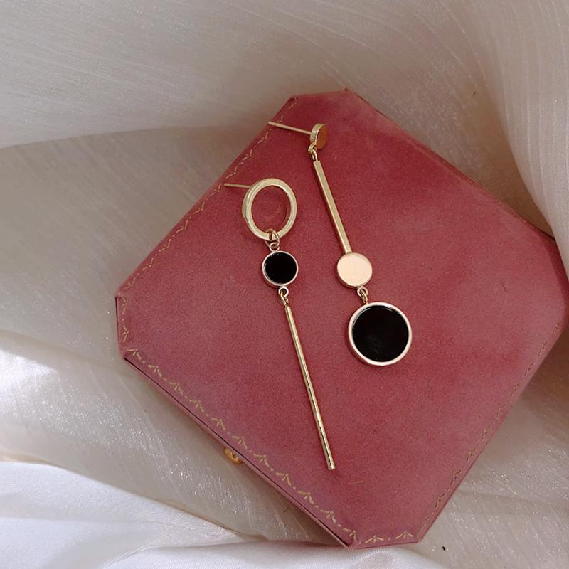 Asymmetric Korean Style Popular Design Long Earrings Hollow Circle Metal Ball Boucles D'Oreilles Pendantes