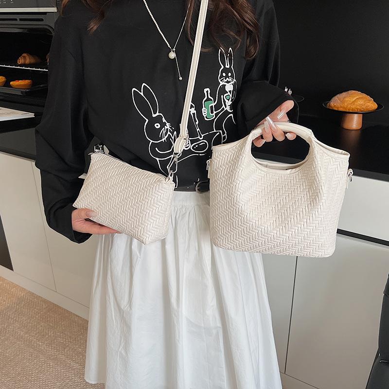 New Large-capacity Handbag Women's Fashion Mother and Child Bag Versatile Shoulder Bag Woven Messenger Bag