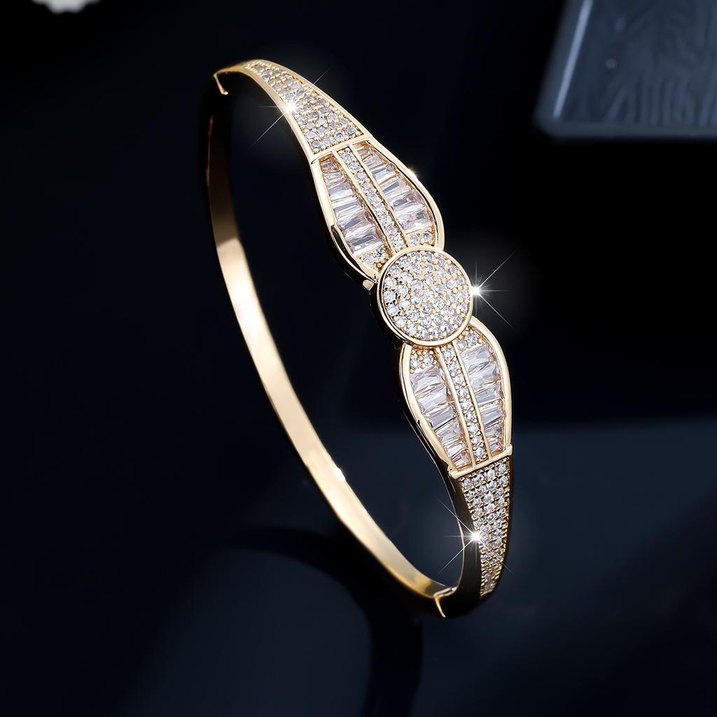 Fashionable and Luxurious Open-ended Bracelet for Women,  Korean Version, Simple and Versatile for Parties