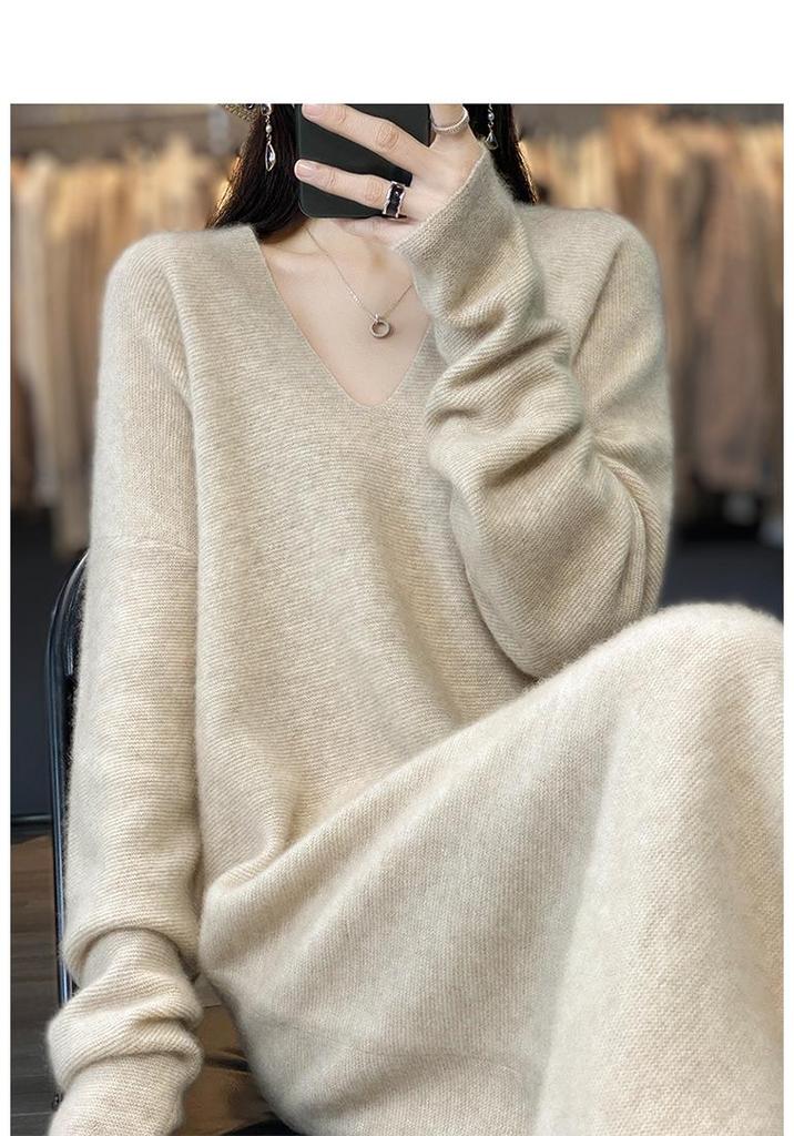 Abito-Maglione in Maglia di Cashmere a Manica Lunga con Scollo a V Slim Fit per Autunno e Inverno