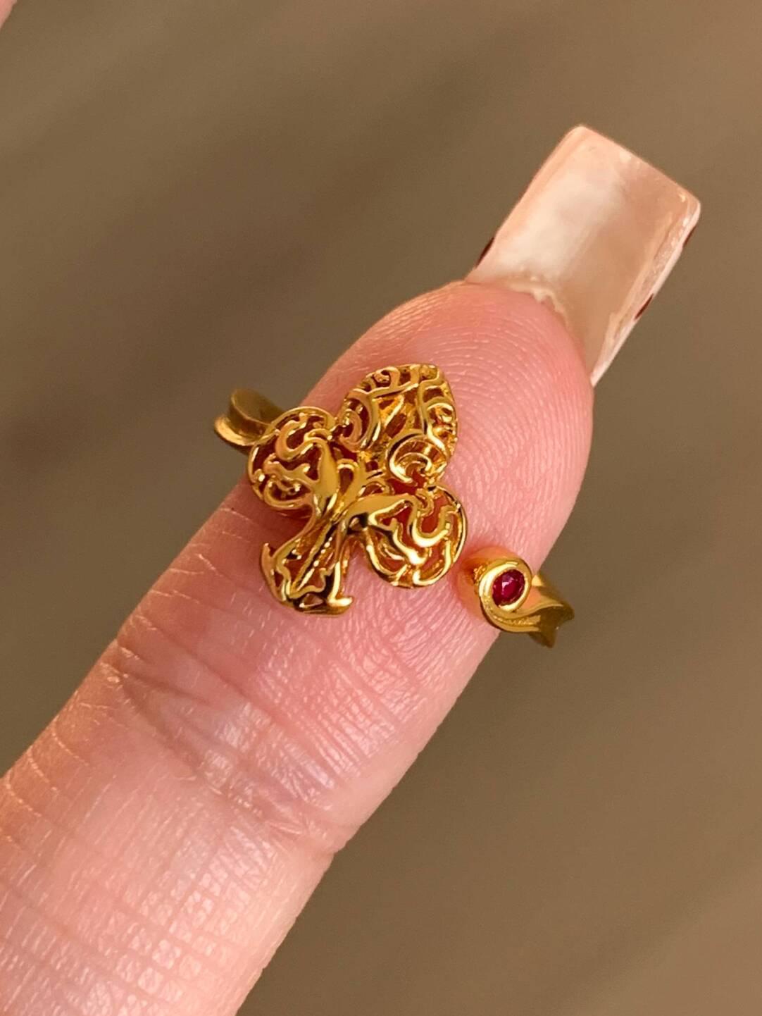 Xiaohongshu Bestseller: Exquisite Vintage-Inspired Hollow Pinky Ring Adjustable Open Size