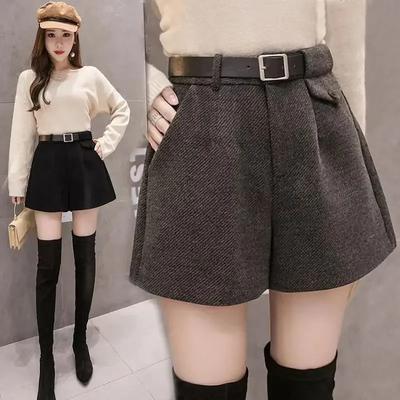 Faldas y pantalones para mujeres – Pantalones cortos