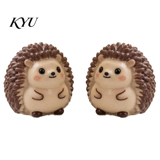 Pastoral Garden Figurines 2Pcs Cute Hedgehog Resin Mini for Succulents Pot Terrarium, Micro Landscape Small Gift Items Decor, Miniature Forest Animal