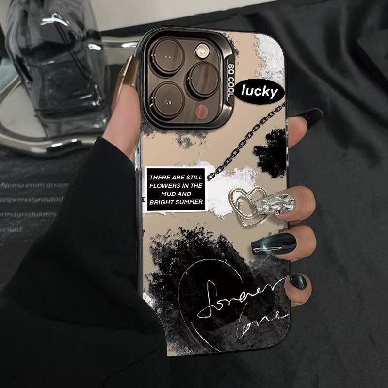 

Heart Lock Chain Phone Case for iPhone Models: 15 Pro, 16 Pro Max, 14 Pro, 17 - Stylish European American Design. iPhone 11