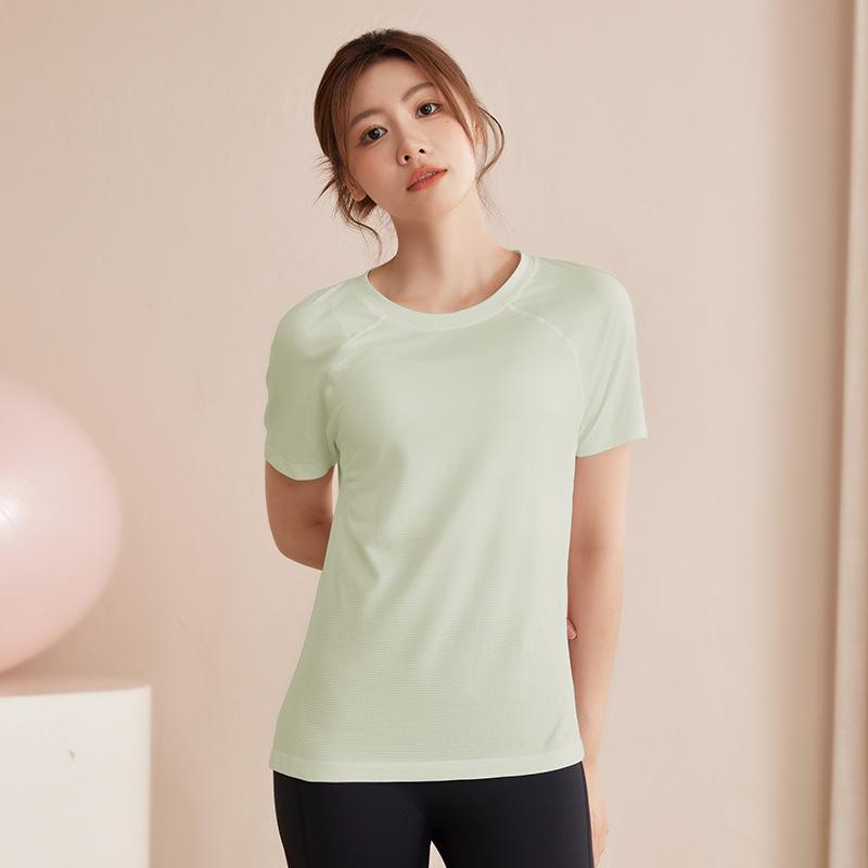 Women's Plus Size Slimming Quick-Dry Yoga T-Shirt - Short Sleeve Sports Top for Running & Gym